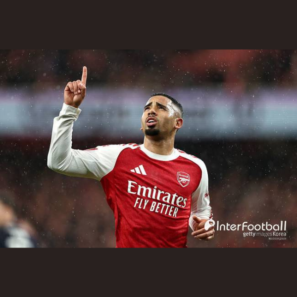 FA컵 리뷰: 이변은 없었다! ‘전 대회 우승후보’ 아스널, ‘3부’ 위건에 4-0 대승…16강 진출